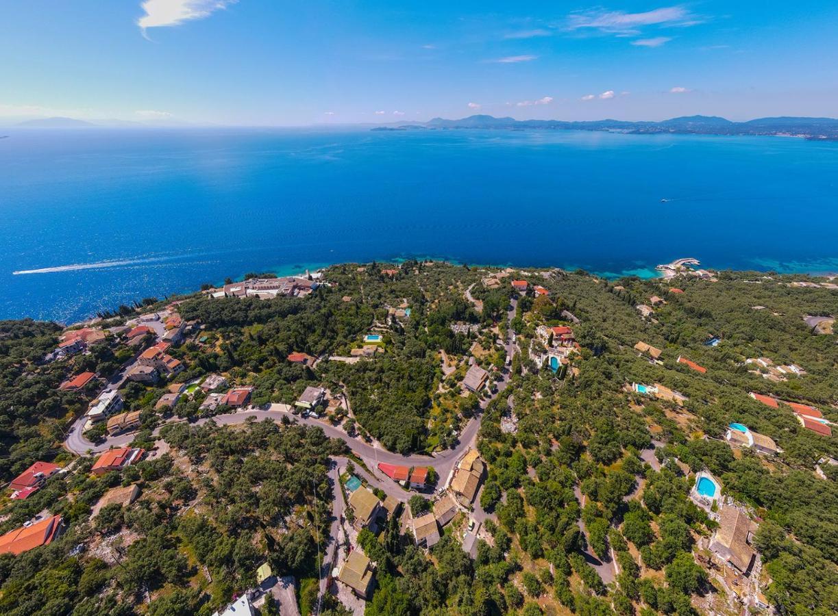 Villa Christina Nisaki  Luaran gambar